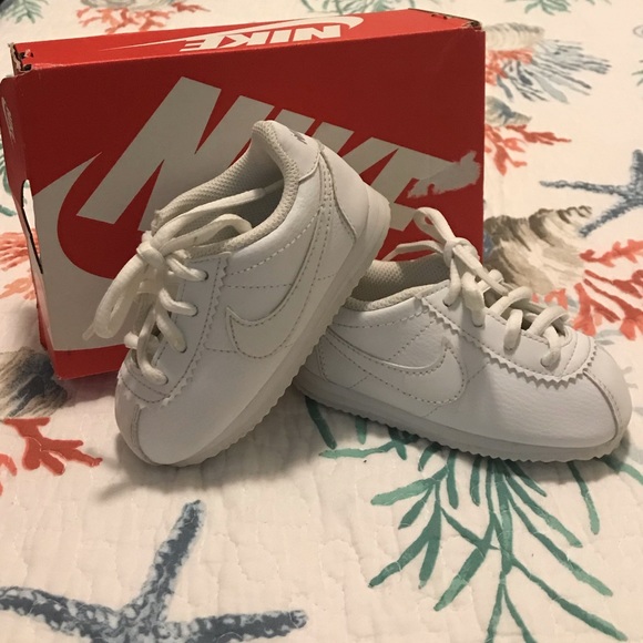 nike cortez poshmark